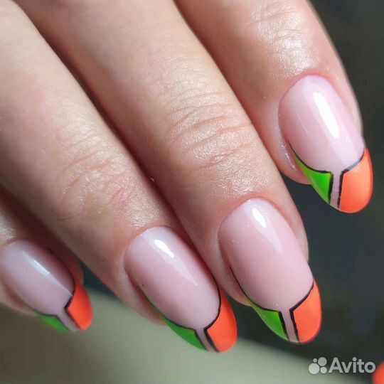 Маникюр с покрытием гель-лаком