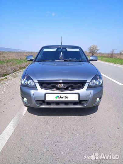 LADA Priora 1.6 МТ, 2008, битый, 300 000 км