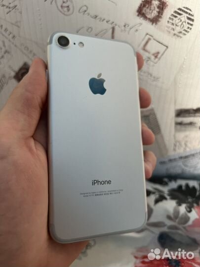 iPhone 7, 32 ГБ