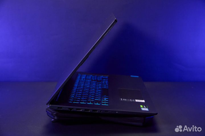 Ноутбук под игры от Lenovo / GTX 1650 / Core i5