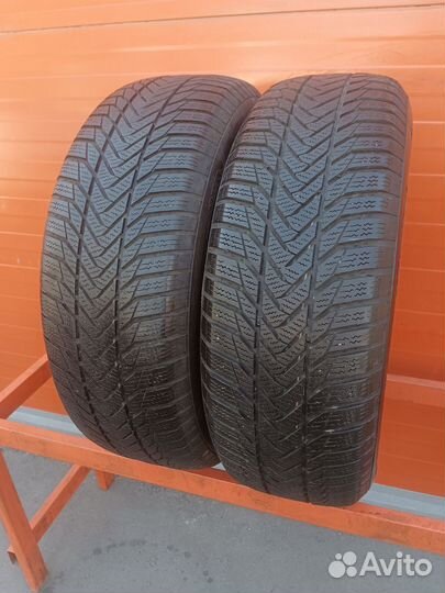 Esa-Tecar Supergrip Pro 215/65 R16