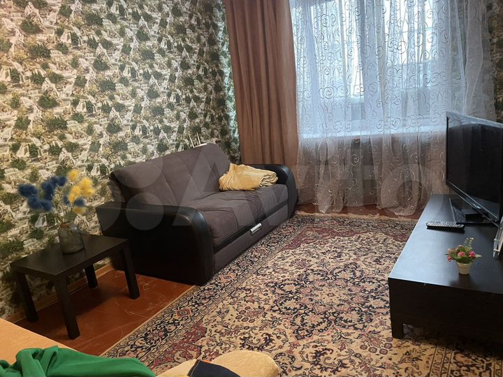2-к. квартира, 42 м², 1/5 эт.