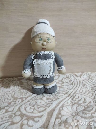 Игрушка бабуличка