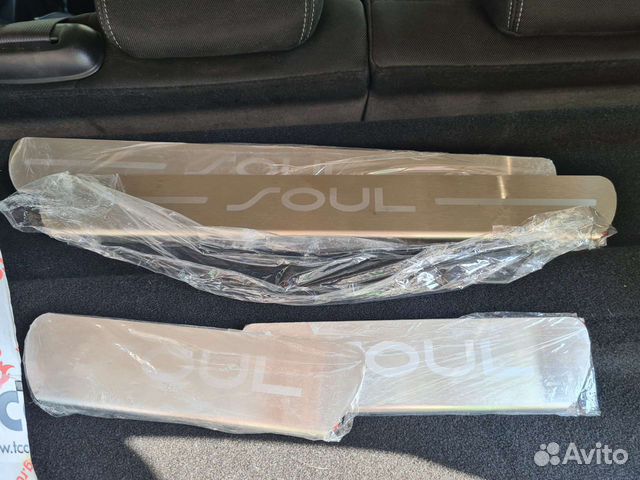 Накладки на пороги KIA Soul