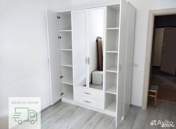 Шкаф распашной