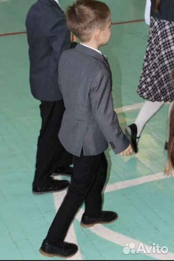 Костюм для мальчика новый 116