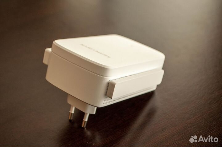 Усилитель Wi-Fi сигнала Mercusys ME30 (AC1200)