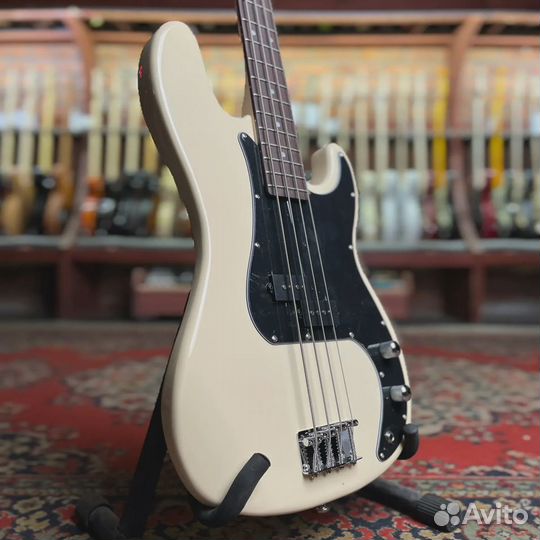 Бас-гитара J&D Guitars PB Precision Bass White