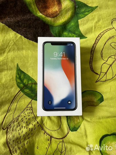 iPhone X, 256 ГБ