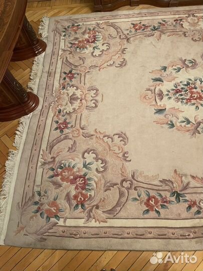 Ковер шерстяной с шелковой нитью