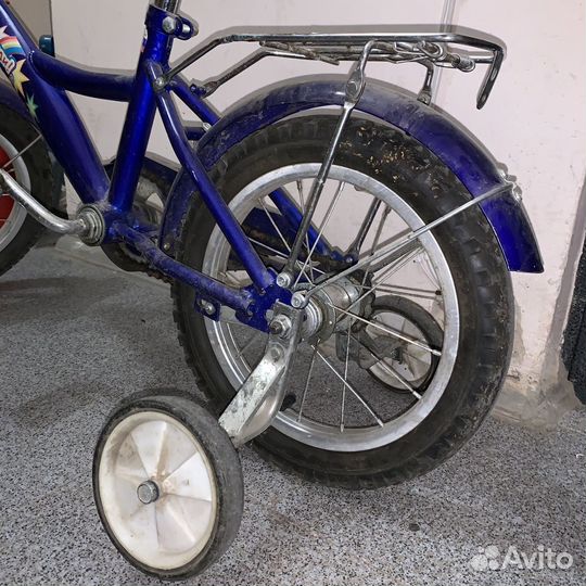 Детский велосипед и самокат