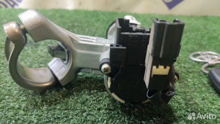 Замок зажигания Toyota Corolla универсал 1.6 3zzfe