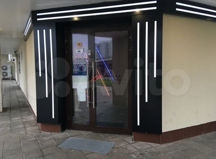 Продам торговое помещение, 638 м²