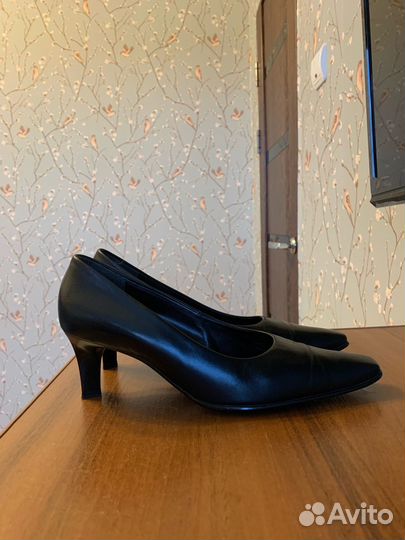 Туфли лодочки Hogl 37 размер натур кожа