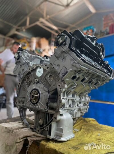 Двигатль VK56VD 5.6 L Infiniti/nissan