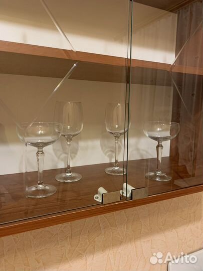 Посуда, ложки, вилки, рюмки, бокалы