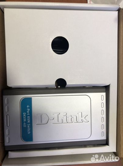 Переключатель(свич) D-Link dkvm-4U