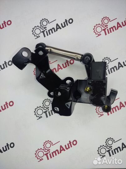 Датчик высоты дорожного просвета Audi