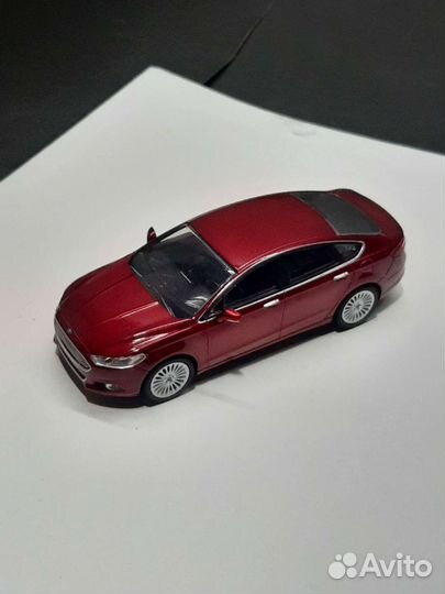 Модель Ford Mondeo / Fusion 1:43 Greenlight