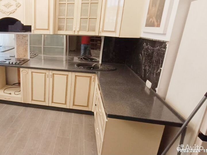 Столешница для кухни Hi-Macs Granite 210х60