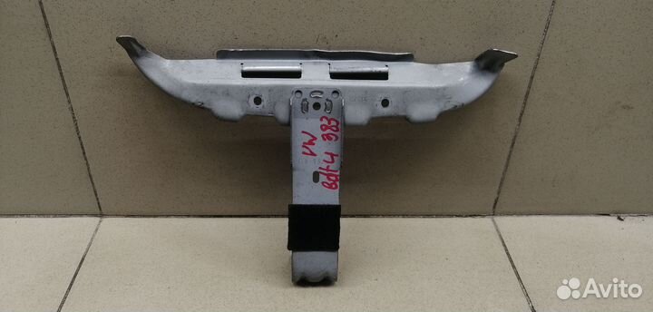 Кронштейн (сопут. товар) Golf IV/Bora 1997-2005