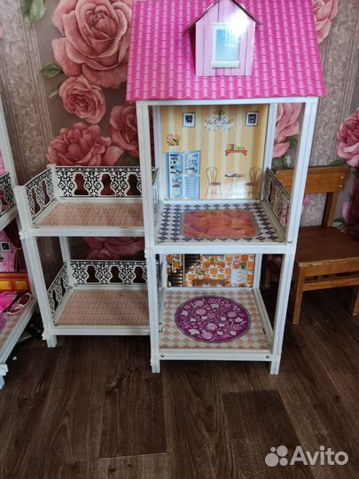Домик кукольный
