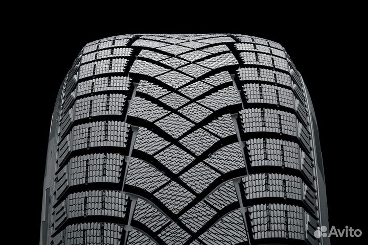 Pirelli Ice Zero FR 235/45 R18