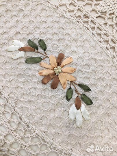 Скатерть 2.50 на 1.70 см бежевая