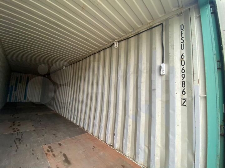 Склад контейнер. Морской контейнер