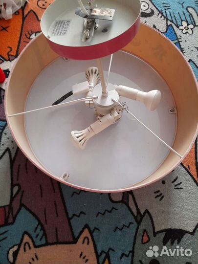 Люстра в детскую комнату с лампочками