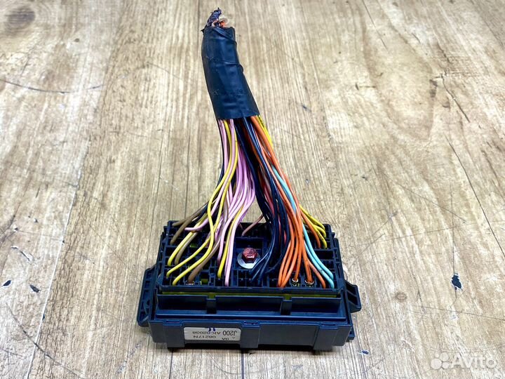 Блок предохранителей салонный Chevrolet Lacetti