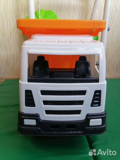 Грузовик большой