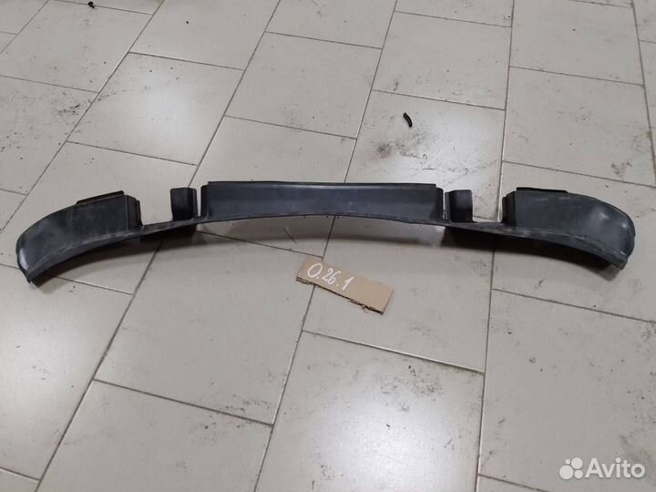 Обшивка крышки багажника задняя Mercedes-Benz