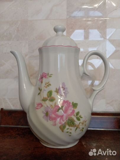 Кофейник/чайник, сахарница,молочник, цена за всё