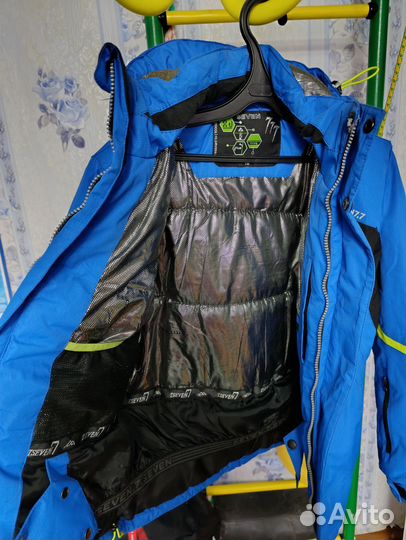 Горнолыжная куртка