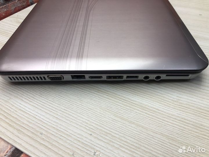 Ноутбук HP dv6-3301er i3-m380/SSD240/8Gb/HDD320