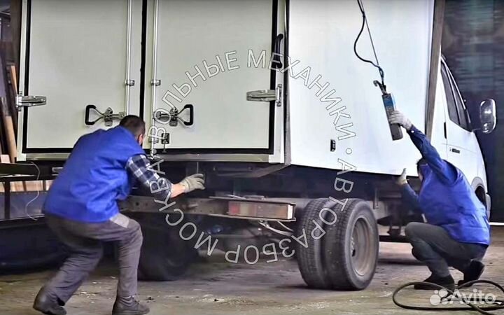 Ворота двери на будку. Изготовление фургона