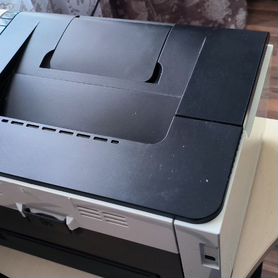 Принтер hp cp1025