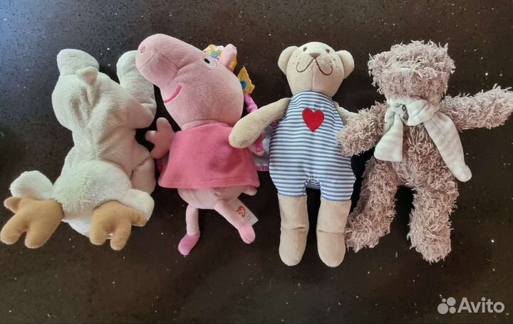 Мягкие игрушки большие и маленькие