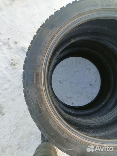 Kormoran Snow 235/45 R18 98V