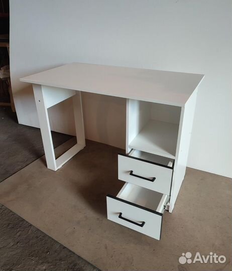 Стол для маникюра