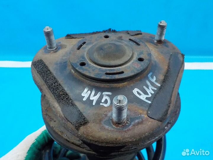 Амортизатор передний правый toyota Auris (E15) 200