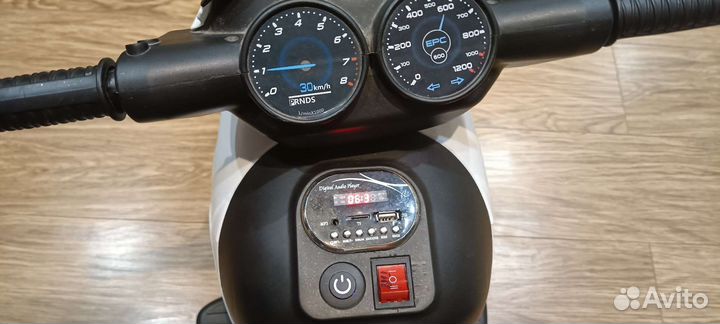 Детский мотоцикл на аккумуляторе бу