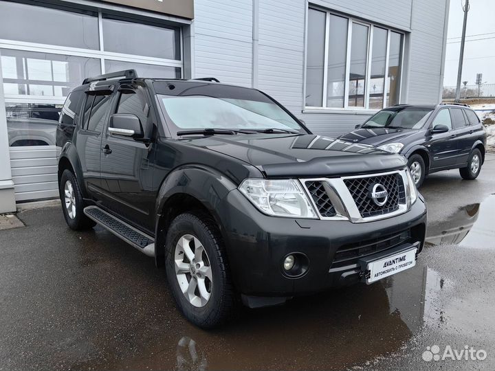 Nissan Pathfinder 2.5 AT, 2011, 195 000 км