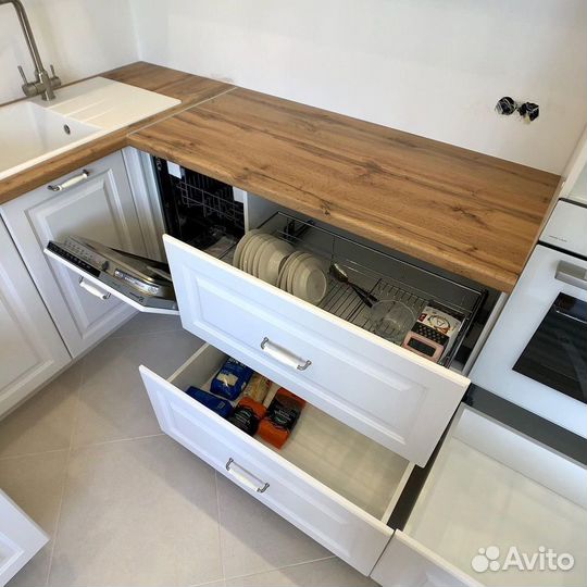 Кухонный гарнитур в наличии