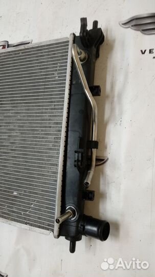 Радиатор охлаждения Hyundai Solaris 2010-2017 год