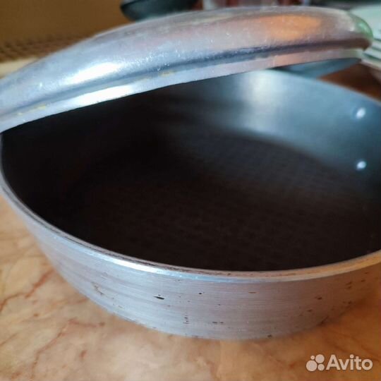 Сатейник б.у.Стаканы новые.Сковорода новая