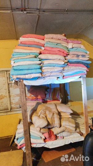 Подушки перьевые бу