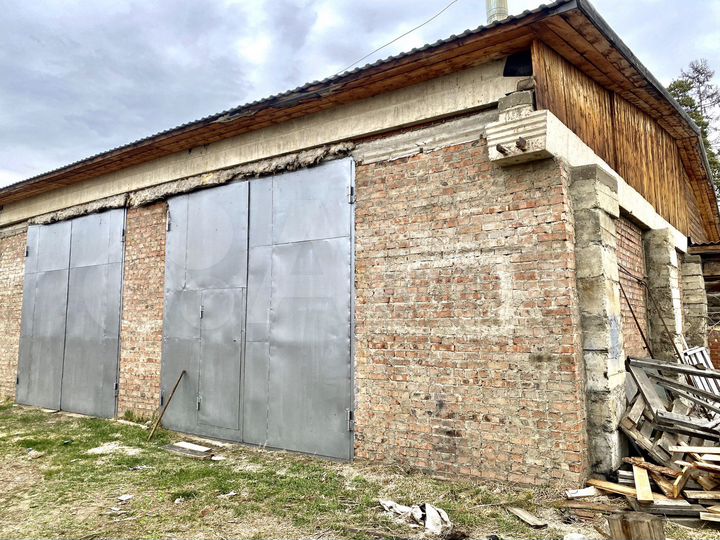 Гараж, > 30 м²