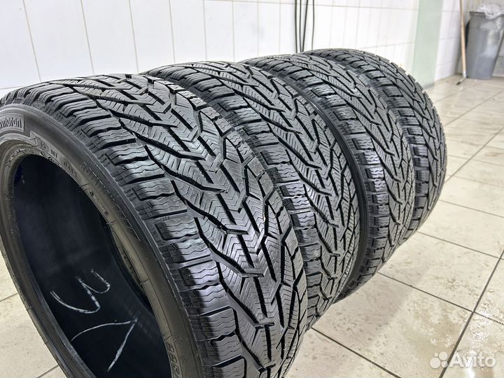 Kormoran Snow 225/45 R18 95V